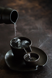 Delhi Black Sake Set