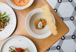 District 8 HK Set Lunch