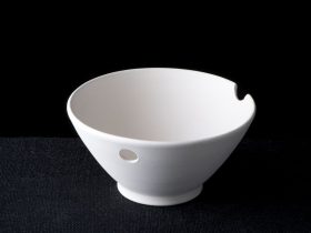 Large Tapered Bowl With Chopstick Rest